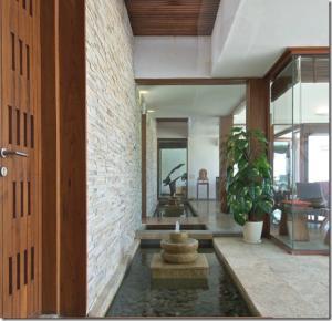Роскошный коттедж Anish Amin House с интерьером в восточном стиле